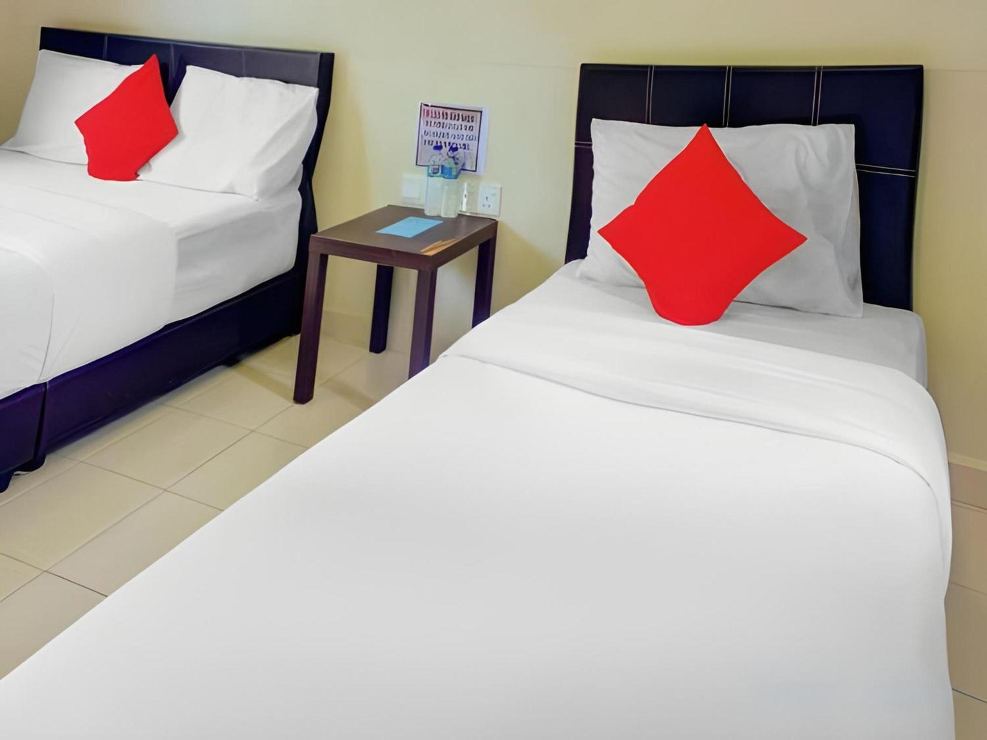 Super Oyo 89896 Sedili Inn Resort Kota Tinggi Zewnętrze zdjęcie