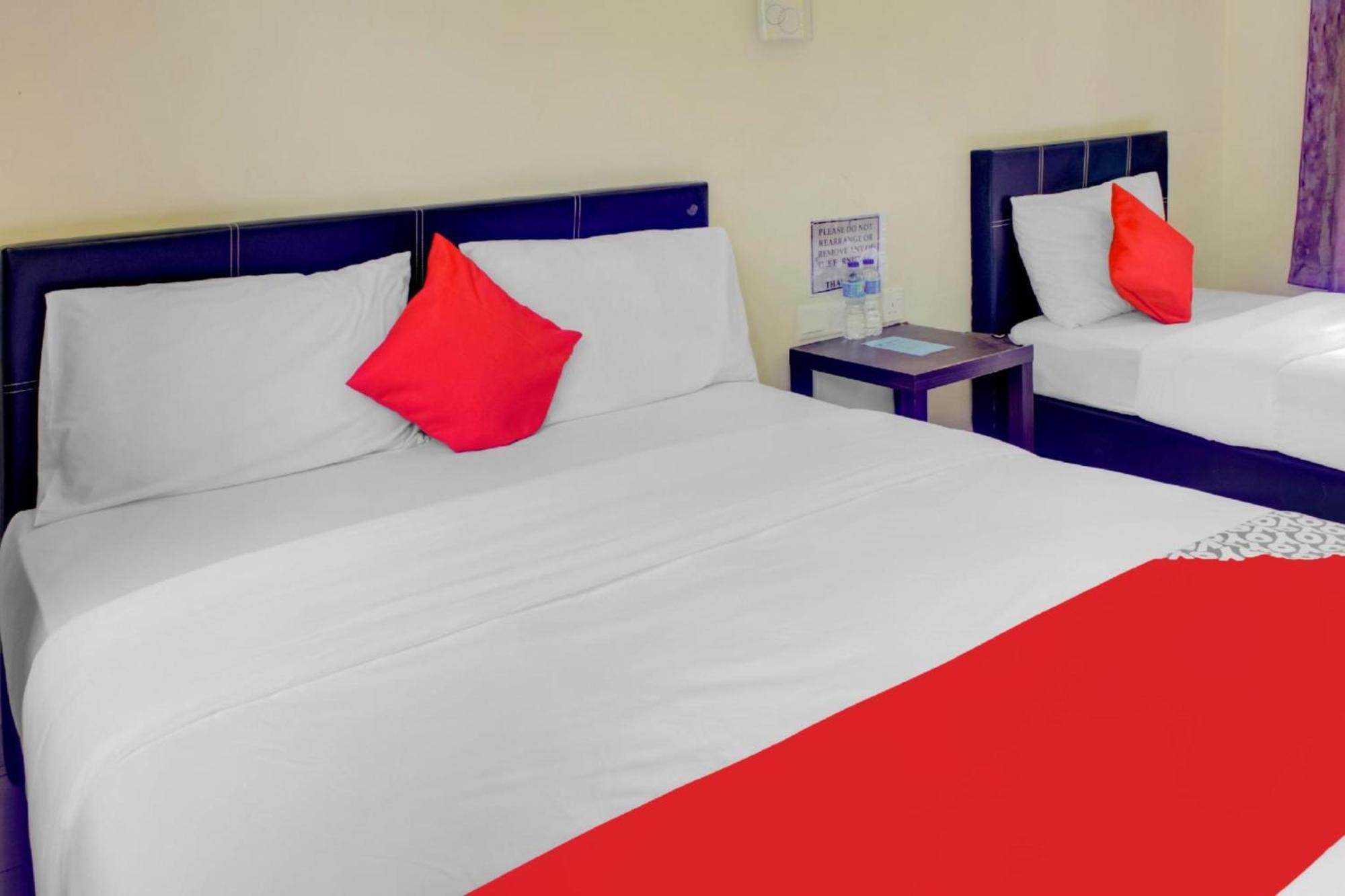 Super Oyo 89896 Sedili Inn Resort Kota Tinggi Zewnętrze zdjęcie