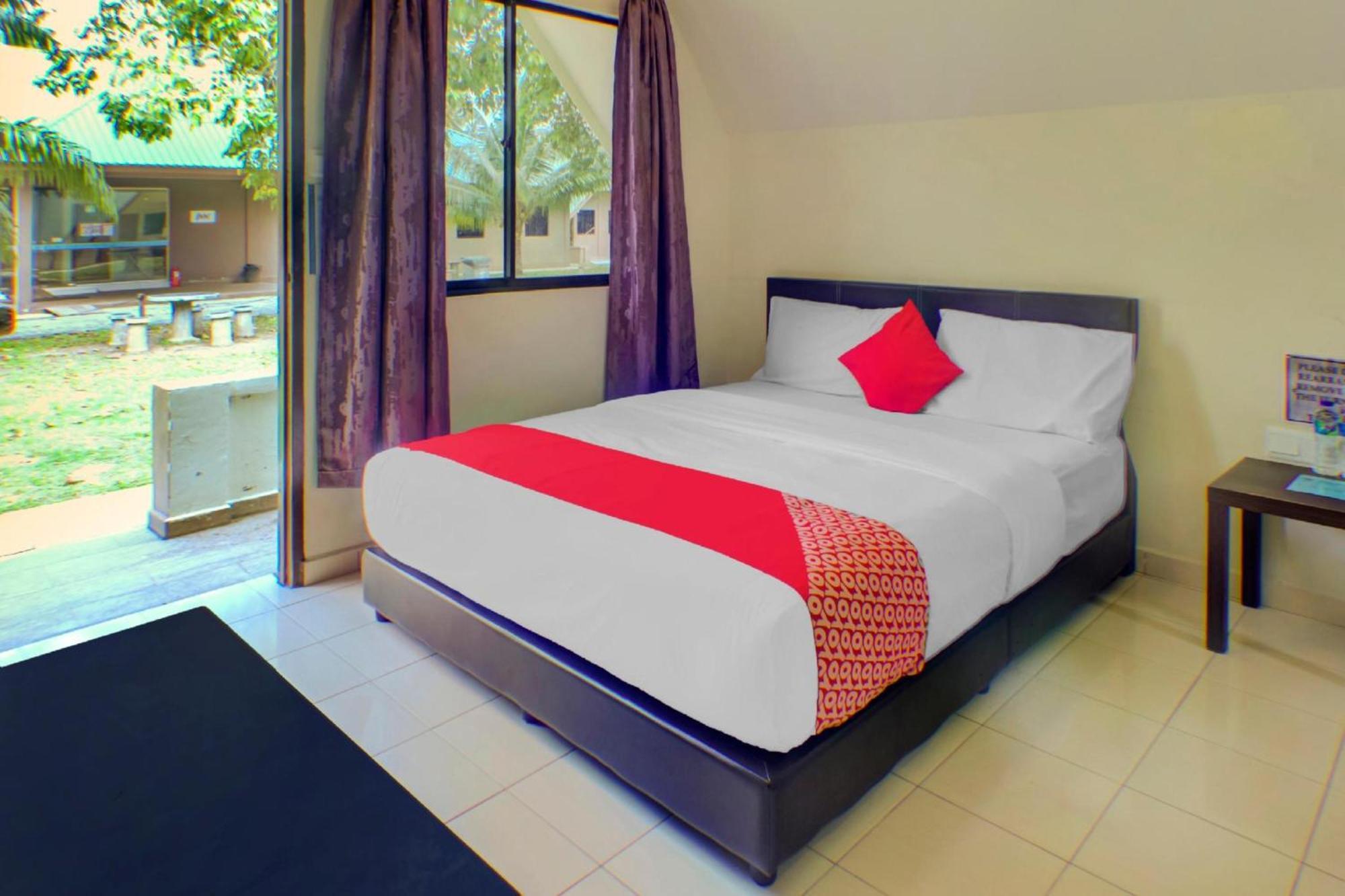 Super Oyo 89896 Sedili Inn Resort Kota Tinggi Zewnętrze zdjęcie